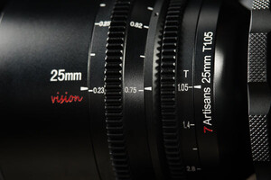 7Artisans 25mm T1.05 Vision Cine Lens (FujiFilm X) - Thumbnail