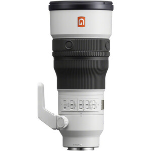 Sony FE 400mm F4.5 GM OSS Lens - gövde ve kontrol düğmeleri detayı