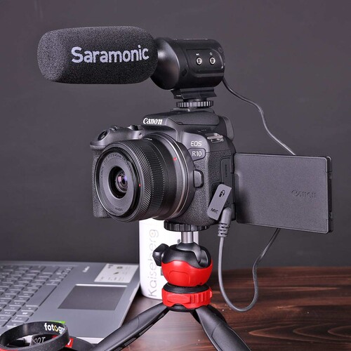 Canon EOS R10 18-45mm Vlog Seti