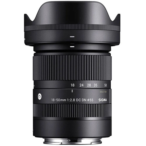 Canon EOS R10 + Sigma 18-50mm f/2.8 DC DN Contemporary Lens