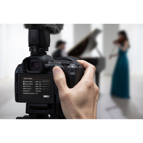 Canon EOS R5 Mark II 24-105mm f/4 Lens Kit