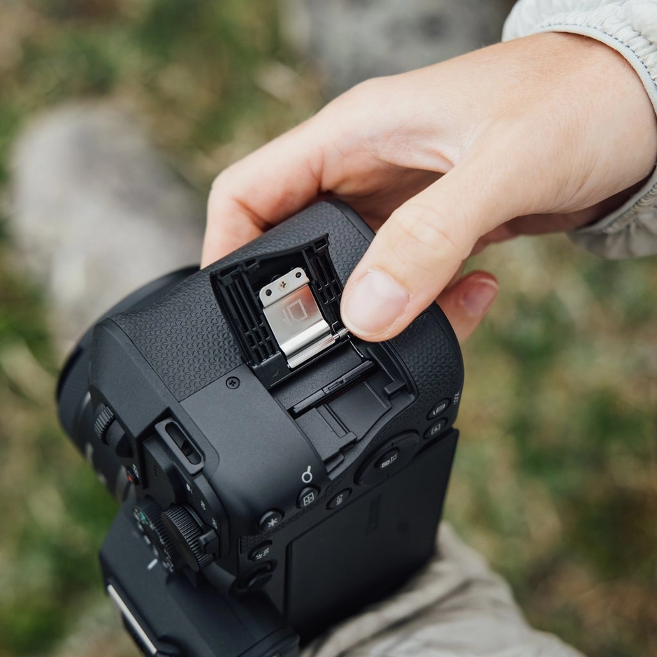 Canon EOS R8 Mark II RF 24-105mm F4-7.1 IS STM Lens Kiti Aynasız Fotoğraf Makinesi