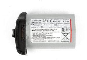 Canon - Canon LP-E19 Batarya (1)