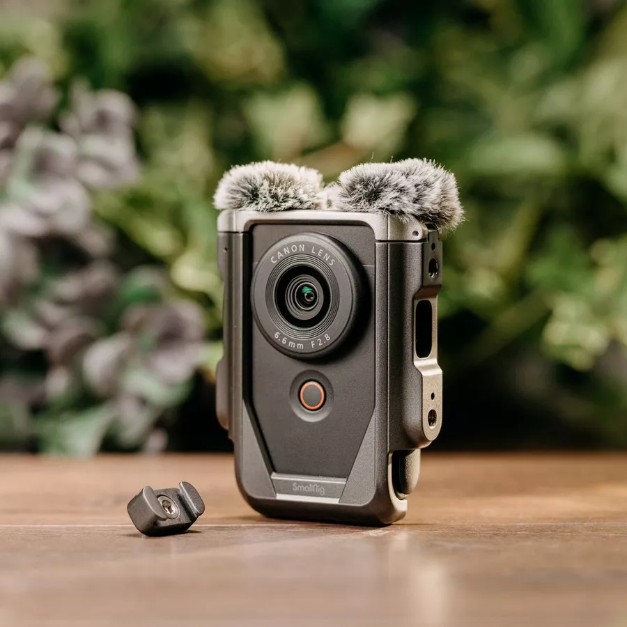 Canon PowerShot V10 Advanced Vlogging Kit