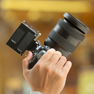 FALCAM F22 Quick Release 360° Rotating V-Mount Plate - F22A5301 - Thumbnail