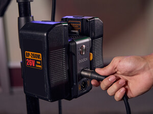 Godox SL150R RGB LED Video Işığı - Thumbnail