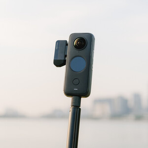 Insta360 Quick Reader (Vertical Version) (ONE X2,ONE RS 1-Inch 360 Edition) - Thumbnail