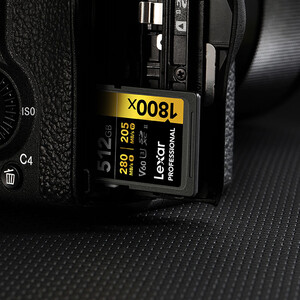 Lexar 128GB 1800x Profesyonel UHS-II SDXC Hafıza Kartı (GOLD Serisi) - Thumbnail
