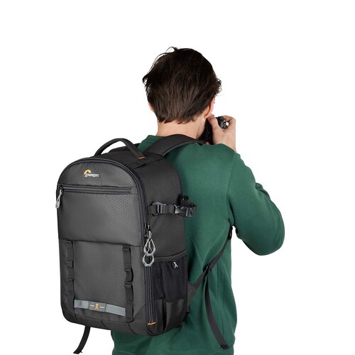 Lowepro Adventura BP 300 III (Siyah)