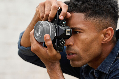 Nikon Zf Body Aynasız Fotoğraf Makinesi ( 8250 TL Para İadesi )