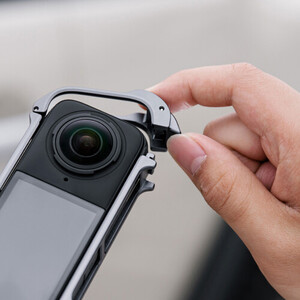 Pgytech P-55A-010 Insta360 X4 Kamera Kafesi - Thumbnail