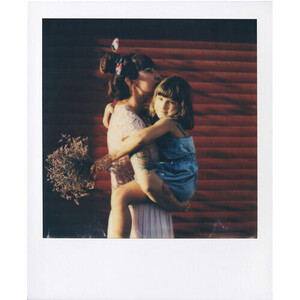 Polaroid - Polaroid SX-70 Color Film (1)