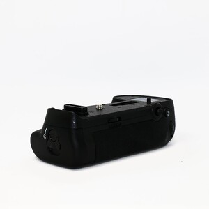 Sanger MB-D18 Nikon D850 Battery Grip - Thumbnail