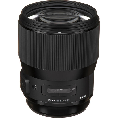 Sigma 135mm f/1.8 DG HSM ART Lens (Nikon F)