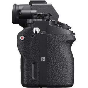 Sony A7R II Body Aynasız 4K Fotoğraf Makinesi - Thumbnail