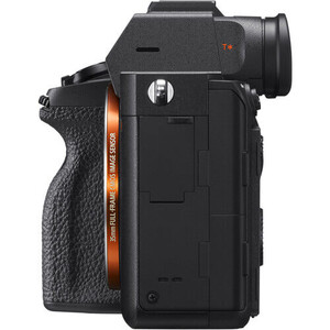 Sony - Sony A7R IV FE 24-70mm F/2,8 GM Aynasız Fotoğraf Makinası (1)