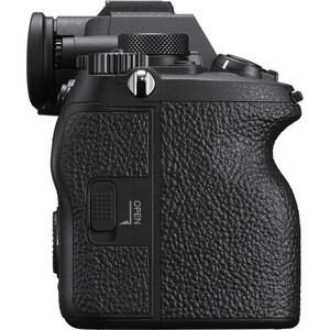 Sony Alpha A7 IV + Tamron 28-75mm f/2.8 G2 Lens Kit - Thumbnail