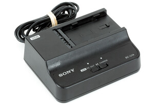 Sony - Sony BC-U1A Batarya Şarj Cihazı ve AC Adaptörü (BP-U Serisi) (1)