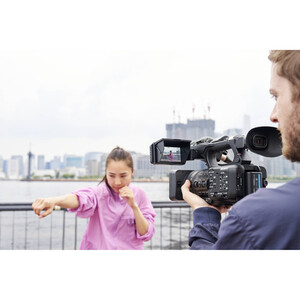 Sony PXW Z200 Profesyonel Video Kamera - Thumbnail