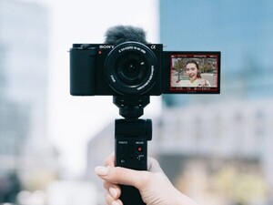 Sony ZV-E10 Değiştirilebilir Lensli Vlog Kamerası (Body) - Thumbnail