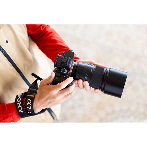 Tamron 90mm f/2.8 Di III VXD Macro Lens (Sony E)