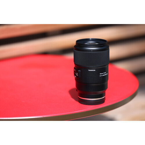 Tamron 90mm f/2.8 Di III VXD Macro Lens (Sony E)