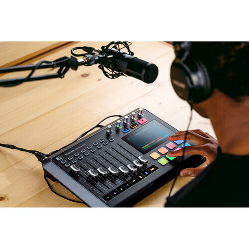 Tascam Mixcast 4 Mikser & Kaydedici ve USB Ses Arabirimi