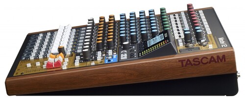 Tascam Model 12 Mikser & Dijital Kayıt Cihazı
