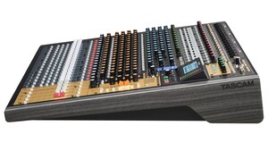 Tascam Model 2400 24 Kanallı Ses Mikseri - Thumbnail