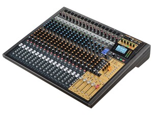 Tascam Model 2400 24 Kanallı Ses Mikseri - Thumbnail