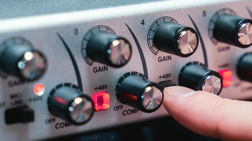 Tascam Series 8p Dyna 8 Kanal Mikrofon Preamp ve Analog Compressor