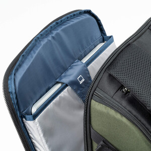 ThinkTank DarkLight™ 25L Kamera Sırt Çantası — Montane Green - Thumbnail
