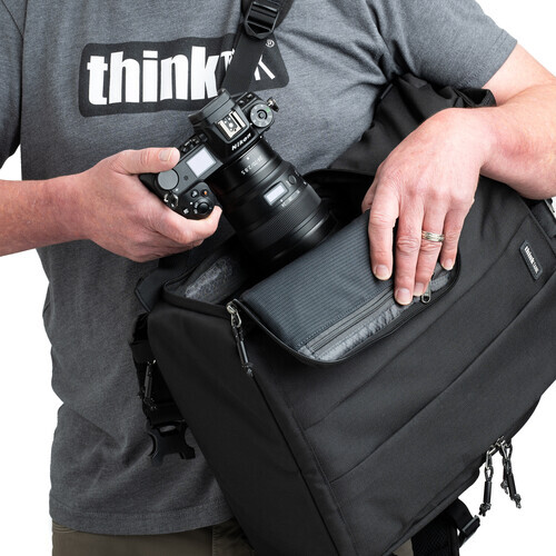 ThinkTank FocusPoint Rolltop Kamera Sırt Çantası (Asphalt Black, 22 L)