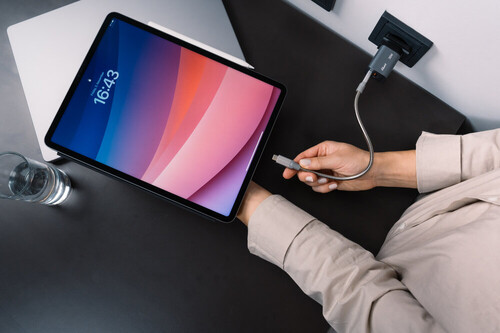 Verbatim 35W GaN Hızlı Şarj Cihazı 2 Portlu (1x USB-C PD 35W + 1x USB-A QC 3.0)